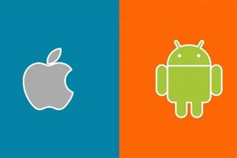 Khả năng tùy biến: Hạn chế để đảm bảo tính ổn định vs. Không giới hạn để thể hiện cá tính