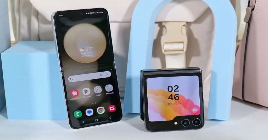 Motorola Razr+ (2024): "Kẻ thách thức" đáng gờm